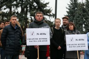 Participants of the briefing near the Verkhovna Rada of Ukraine