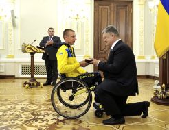 Petro Poroshenko rewards Roman Panchenko