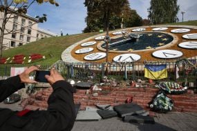A broken monument to the Heavenly Hundred