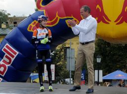 Yana Belomoina and Alexander Bassenko