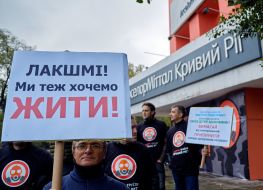 Meeting near the ArcelorMittal Krivoy Rog plant