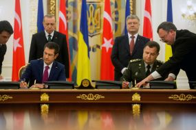 Stepan Poltorak, Petro Poroshenko and Recep Erdogan