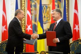 Petro Poroshenko and Recep Erdogan
