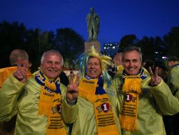 The procession of Ukrainian fans