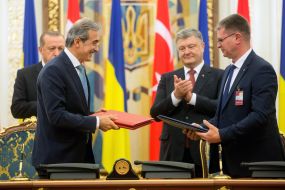 Petro Poroshenko and Recep Erdogan