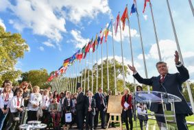 Petro Poroshenko during the opening of the "Stars of the Heavenly Hundreds"