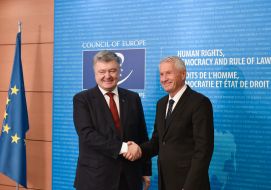 Petro Poroshenko, Turbjørn Jagland