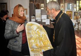 Gypsum bas-relief "Icon of memory"