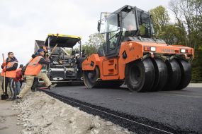 Repair works on the highway "Kyiv - Znamenka"