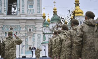 Petro Poroshenko during the making of the oath of lyceum