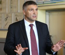 Юрий Мирошниченко