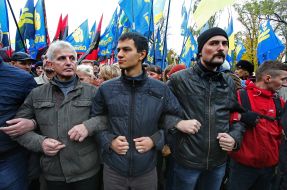 March of Glory of Heroes