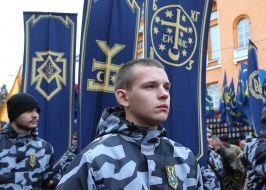 March of Glory of Heroes