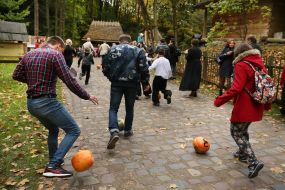 Участники "Забега с тыквой"