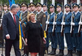 Petr Poroshenko and Marie-Louise Coleiro Preca
