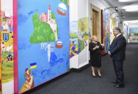 Petr Poroshenko and Marie-Louise Coleiro Preca