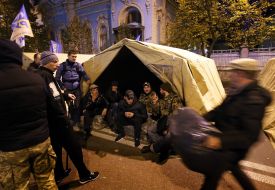 Participants of the rally set tents near the Verkhovna Rada