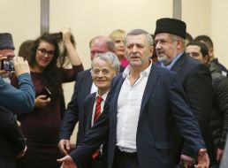 Achtem Chiogoz, Mustafa Dzhemilev and Refat Chubarov