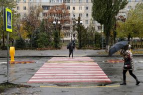 Pedestrian crossing with security module
