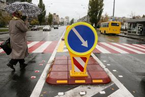 Pedestrian crossing with security module