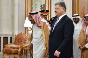 Petro Poroshenko and Salman ibn Abdul-Aziz Al Saud
