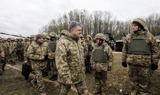 Petro Poroshenko at a military training ground