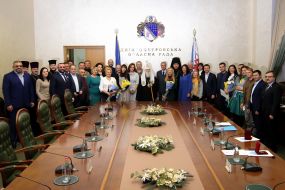 Patriarch Filaret awarded volunteers