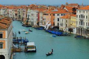 Sculpture in the form of two giant hands in Venice