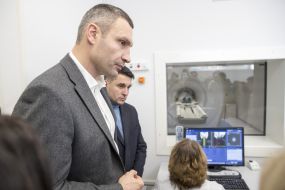 Vitali Klitschko at Hospital
