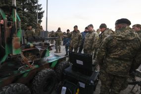 Petro Poroshenko inspected military equipment