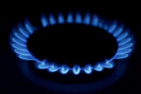 Зажженная газовая конфорка