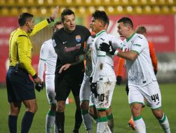 Игровой момент матча