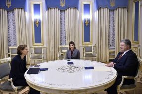 Marina Poroshenko, Ann Appelbaum and Petro Poroshenko