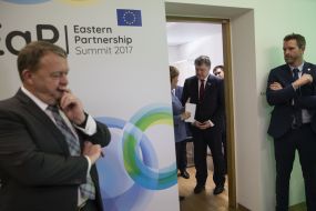 Petro Poroshenko and Angela Merkel