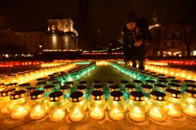 Зажженные лампадки