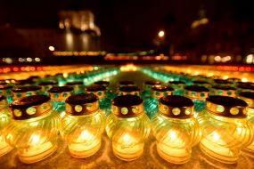 Зажженные лампадки