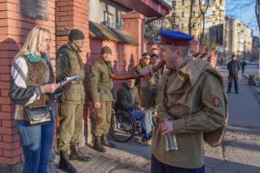 Акция ко Дню памяти жертв Голодомора возле консульства РФ во Львове