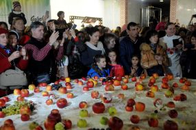 A huge vegetarian cake