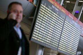 Табло з розкладом рейсів