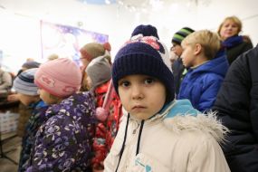 Дети во время открытия резиденции Святого Николая