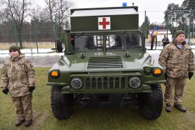 Transfer of new medical cars "Hummer