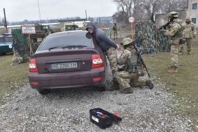 The military carries out an overview of the car