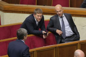 Maxim Savrasov and Igor Kononenko