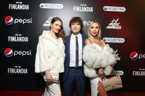 Учасники гурту MMDANCE