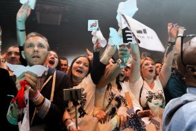 The audience at the LP concert