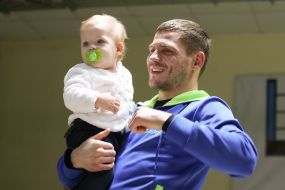 Denis Berinchik with daughter Madina