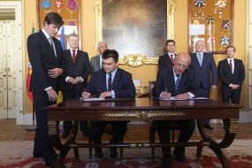 Signing of bilateral documents