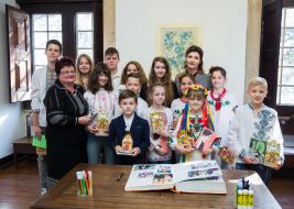 Marina Poroshenko presented the "Book of Peace" in Portugal