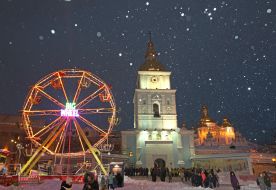 The Ferris wheel near the St. Michael's Cathedral
