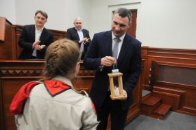 Transfer of the Bethlehem Ogony World Vitali Klitschko